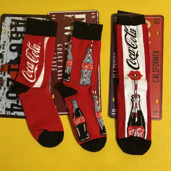 Europeu-Americano de luxo BF homens e mulheres par de meias de Coca-Cola comum de meias de desporto médio meias novas selvagem alta tubo de tendência